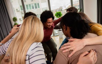 group-therapy-01 Συμβουλευτική LGBTQIA2+ ΑΤΟΜΩΝ– Θεωρίες για την Ανάπτυξη της Σεξουαλικότητας – Γονεϊκοί Δεσμοί – Αυτοαποκάλυψη – Οι ειδικές γνώσεις που πρέπει να έχει ο Σύμβουλος