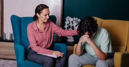 psychotherapist-therapeia-travmatos psychotherapist-therapeia-travmatos